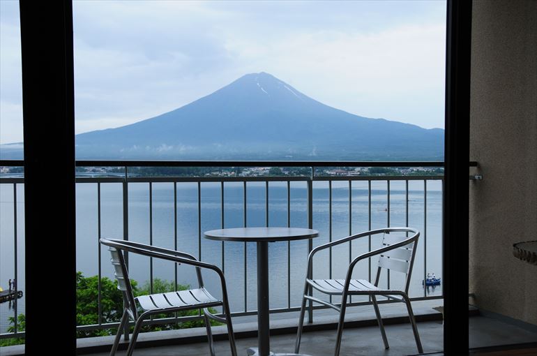 一般客室でも、富士山の眺望が確保されている（7月8日／am7:07撮影）