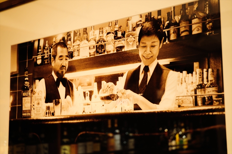 CAFE&BAR「楽水楽山」のバーテンダーは元・銀座「ひみこ」の上田尉江さん