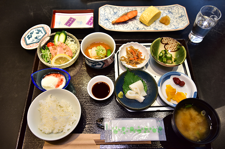 朝食の一例（１０月）