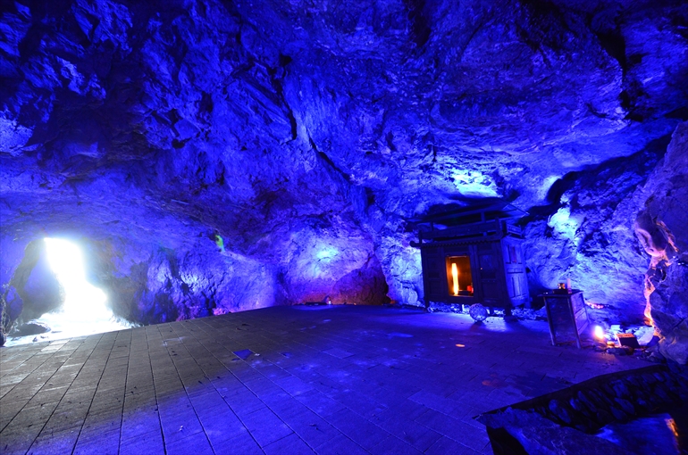 「青の洞窟」1