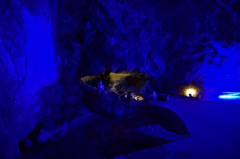 「青の洞窟」3