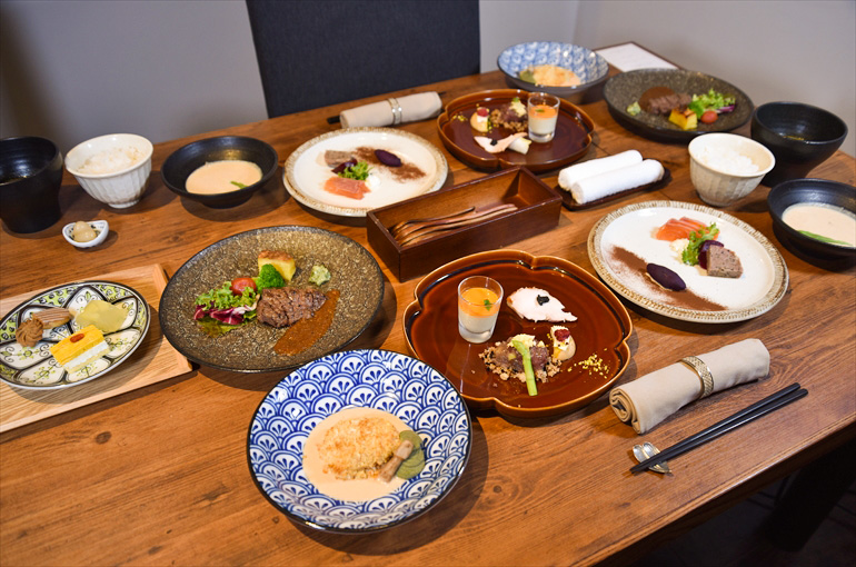 ある日の夕食「蓼科 山キュイジーヌ」