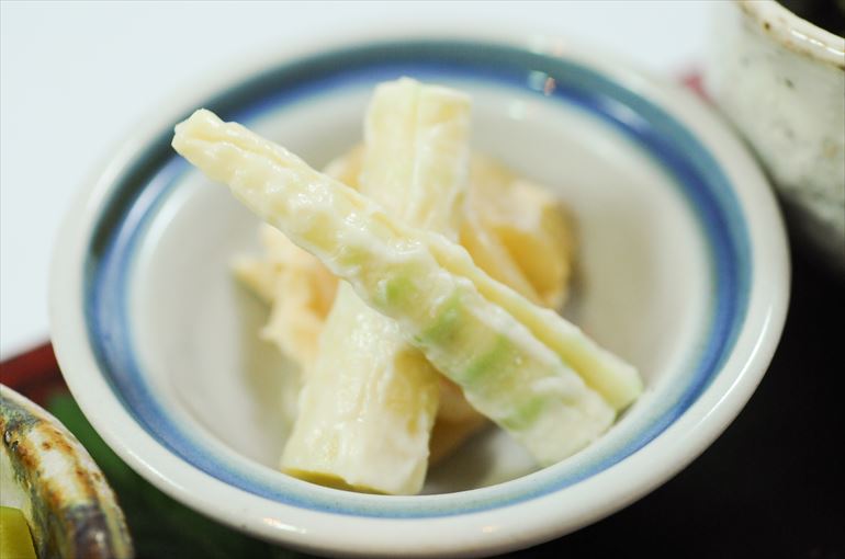 前菜…姫茸と平貝の粕漬け