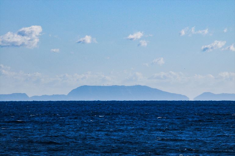 新島と式根島げ