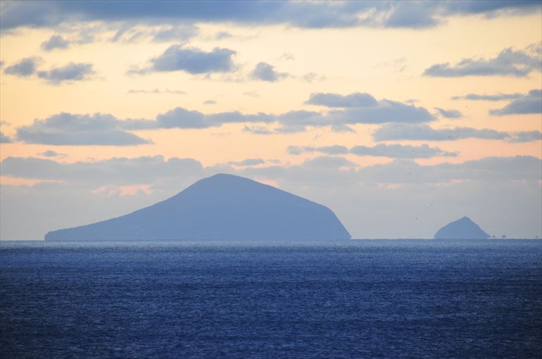 利島（としま）