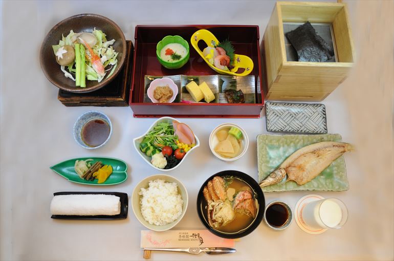 朝食・和食の一例（7月上旬取材）