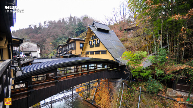 太鼓橋- 熊本県 黒川温泉『ふもと旅館』