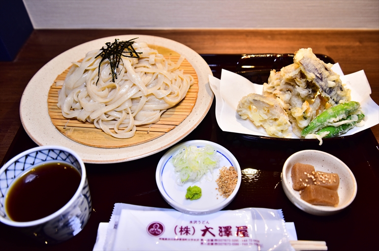 「大澤屋」の水沢うどん