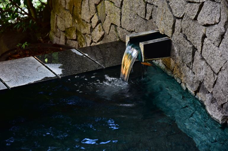 貸切露天風呂「翠雲の湯」の湯口