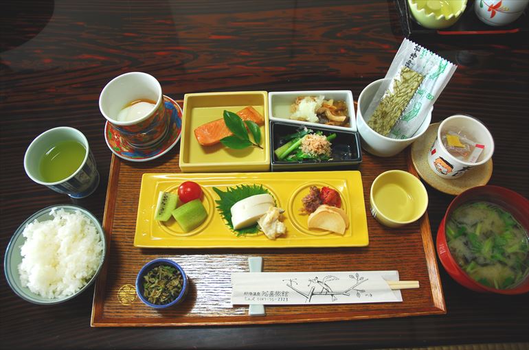 朝食の一例（3月）