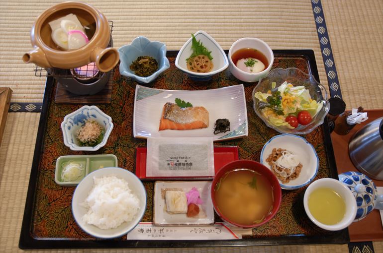 朝食の一例（3月）