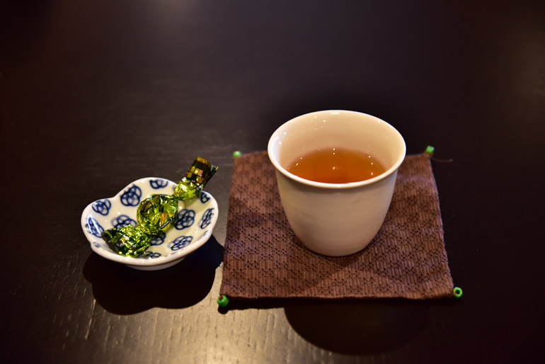 Seasonal welcome drink (peach tea)
