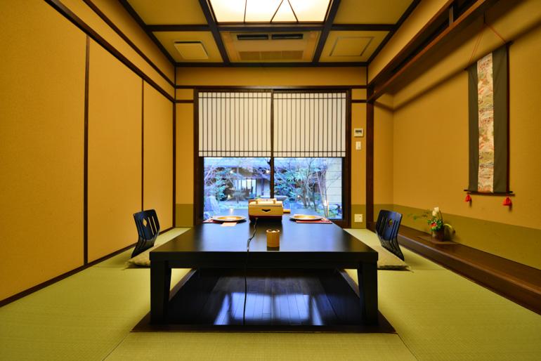 Restaurant Hana-Yuzen (tatami type)