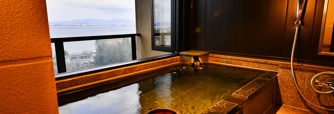 雄大な琵琶湖を望む解放感抜群の客室露天風呂