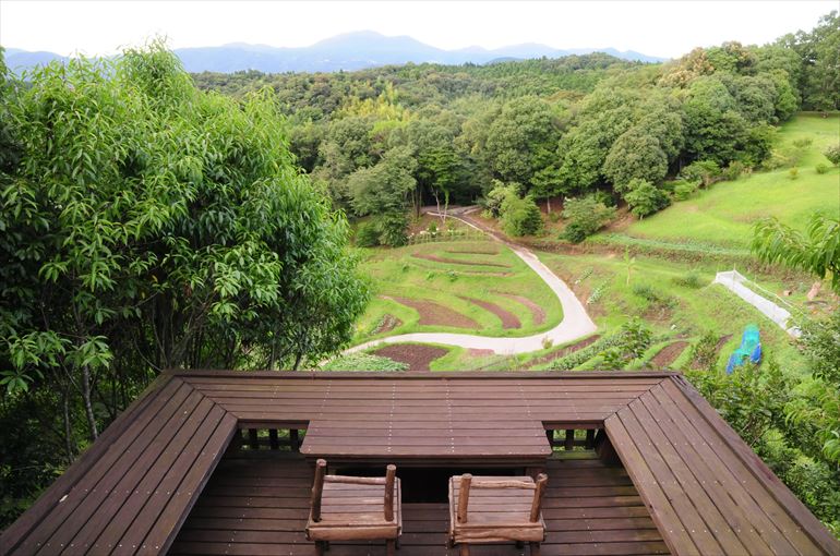 宿泊ヴィラ「茜さす丘」の客室露天風呂1