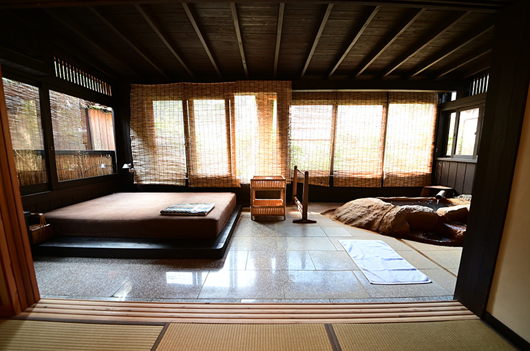 「もみじ」のお風呂リビング(2月)