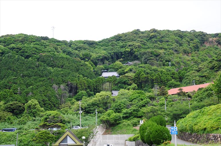 鬼海ヶ浦展望所から見る「石山離宮 五足のくつ」2