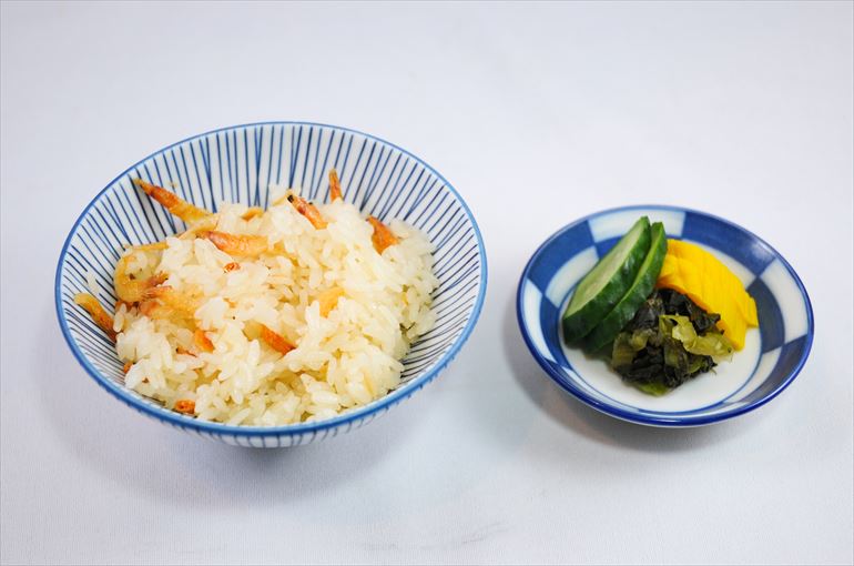 御飯「棚田米 桜海老の炊き込みご飯」
香物「じげもん漬物 三種盛」