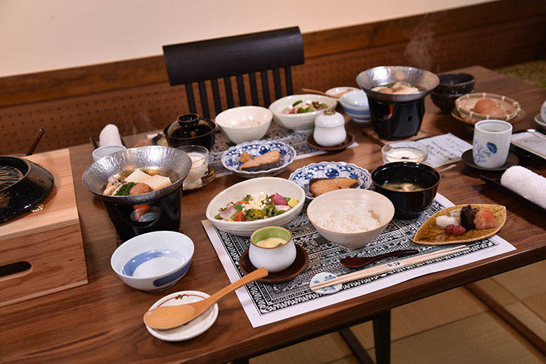 草庵秋桜 -料理-ある日の朝食(取材月：7月)