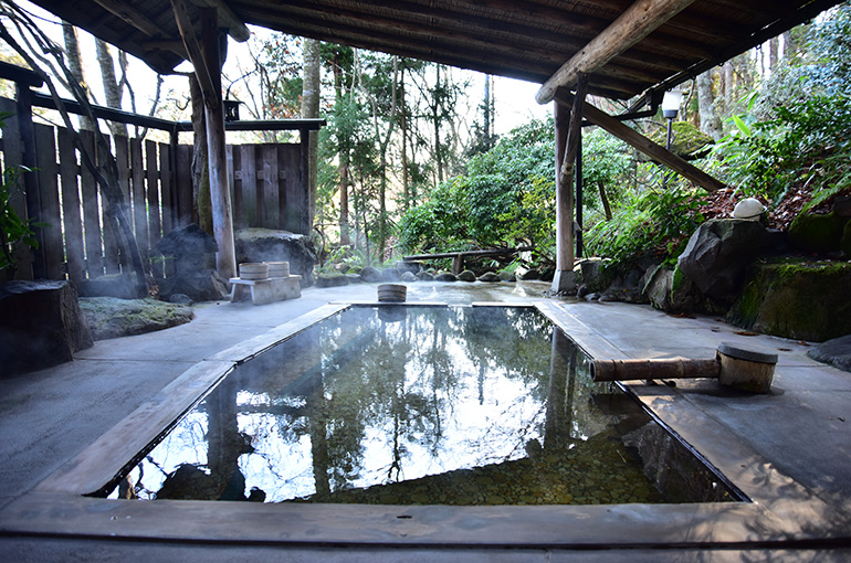 貸切庭園露天風呂「母里の湯（もりのゆ）」