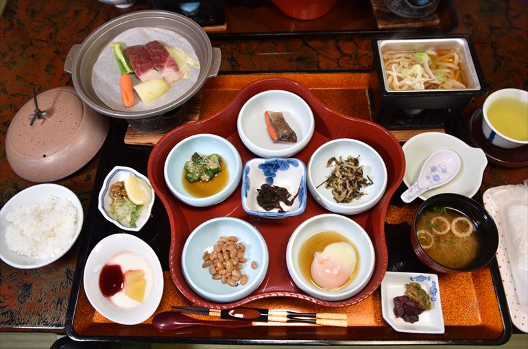 有馬館の朝食の一例